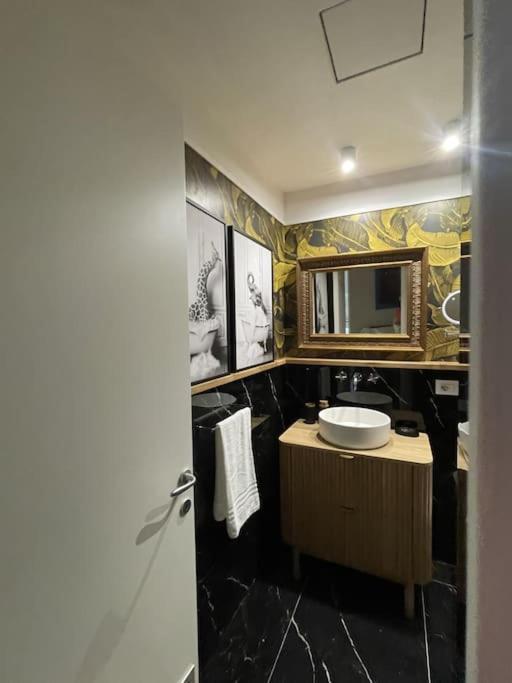 ローマShort Rent Luxury Flat - Via Venetoアパートメント エクステリア 写真