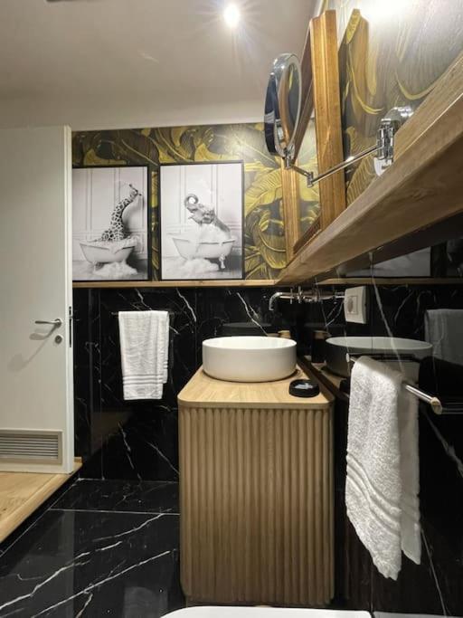 ローマShort Rent Luxury Flat - Via Venetoアパートメント エクステリア 写真